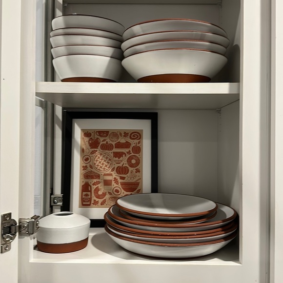 ISO Wolf Ceramics - Picture 2 of 2